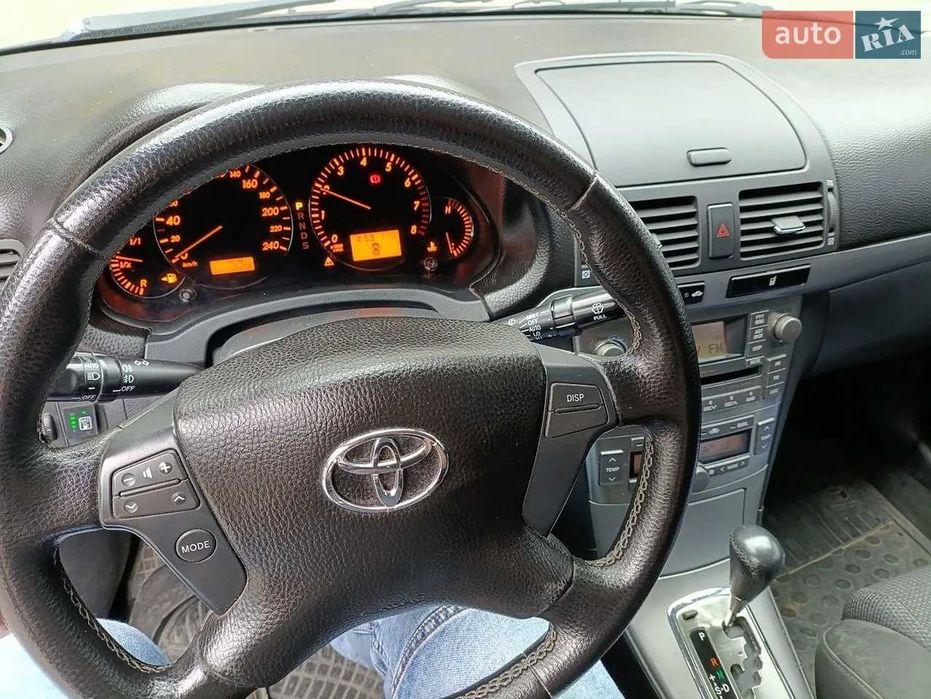 Продам Toyota Avensis T25