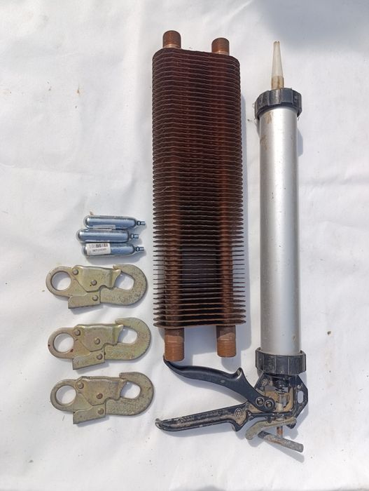 Лот різне. Прибирання.