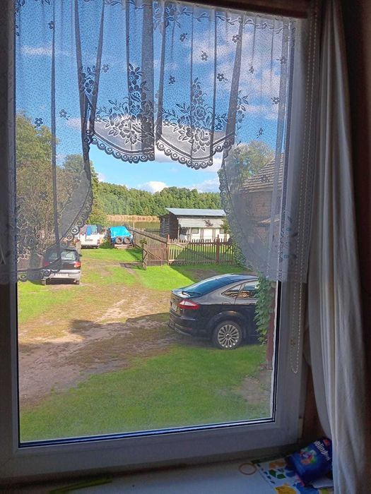 Atrakcyjne dla wędkarzy , grzybiarzy oraz miłośników przyrody.