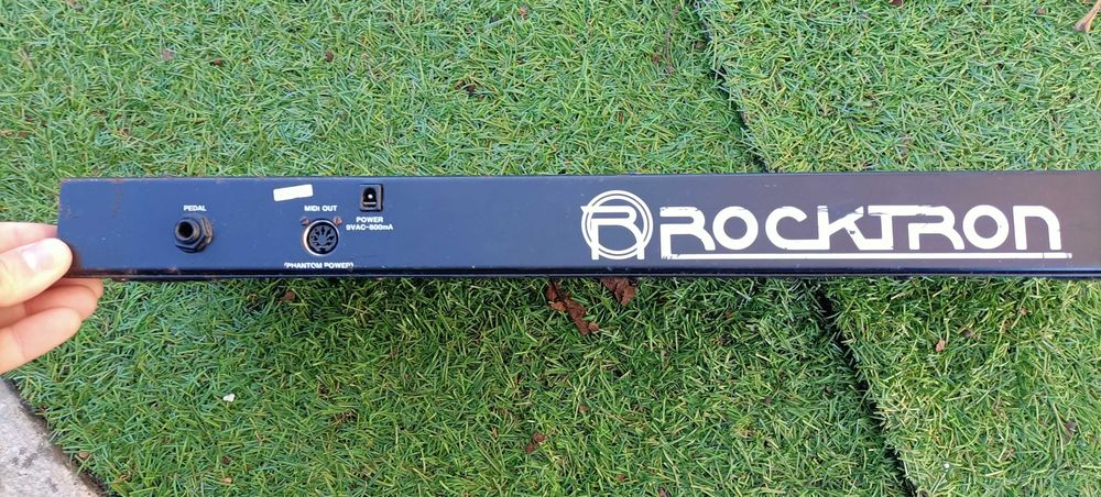 Rocktron MIDI mate