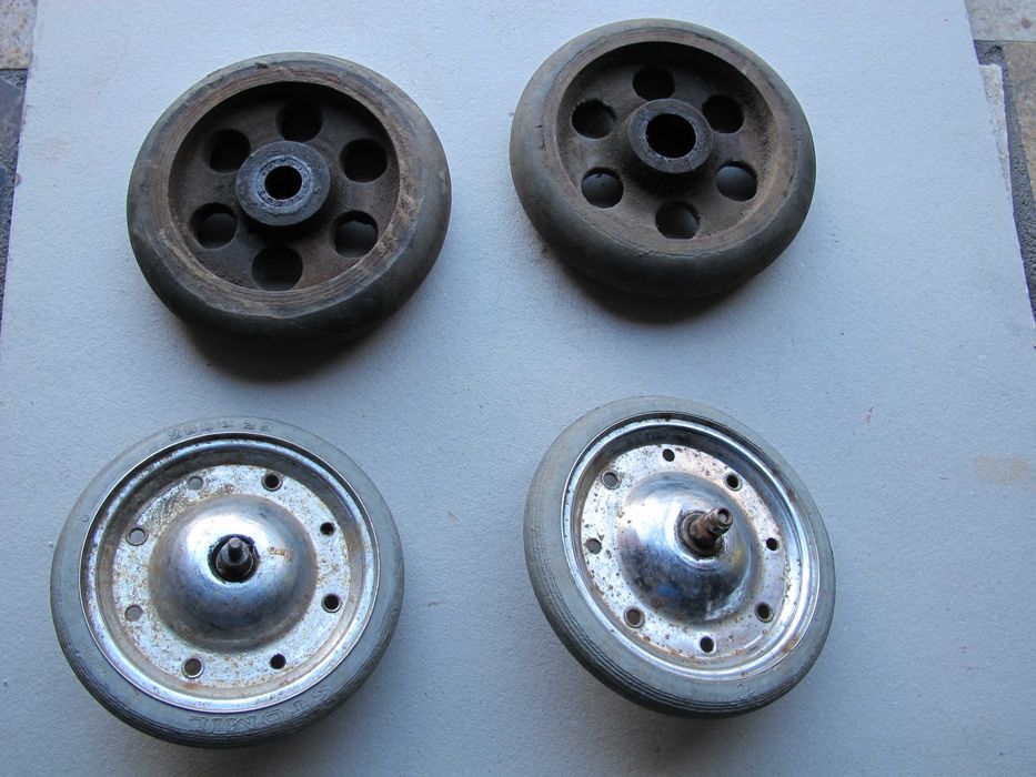 Stare kółka od wózka wagonika