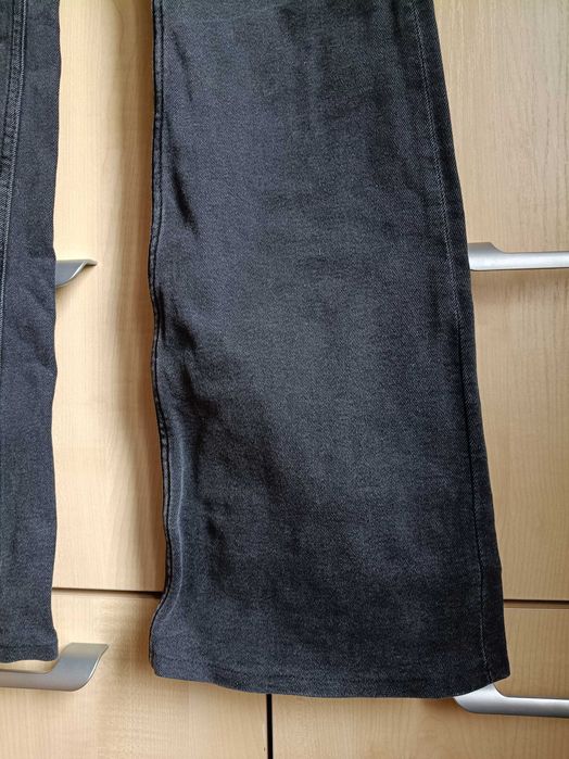 Czarne spodnie z rozszerzanymi nogawkami H&M Divided 34 XS S2