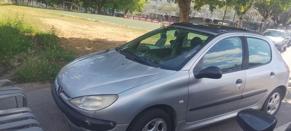 Carro Peugeot 206