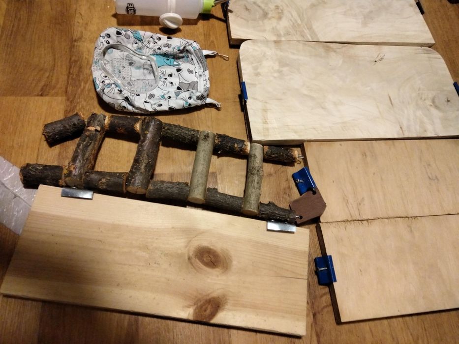 Продам лесенка, деревянные полочки  для шиншиллы. Для грызунов