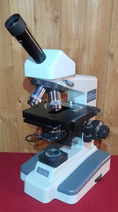 Motic B1 Series mikroskop szkolny biologiczny / edukacyjny