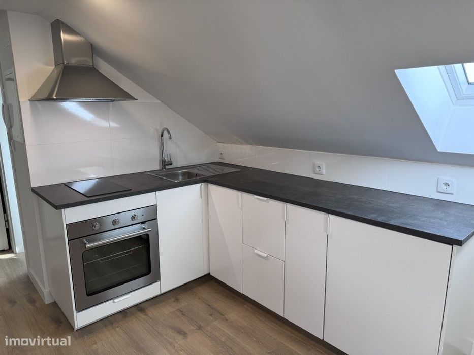 Apartamento para arrendar na Rua das Gaivotas 11, Misericórdia