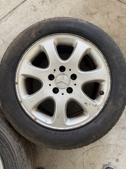 Par de Jantes Especiais 16" Originais Mercedes Vito W638 / Classe V