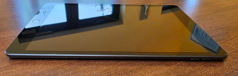 Tablet Apple Ipad 7 generacji A2198 10,2", LTE Cellular