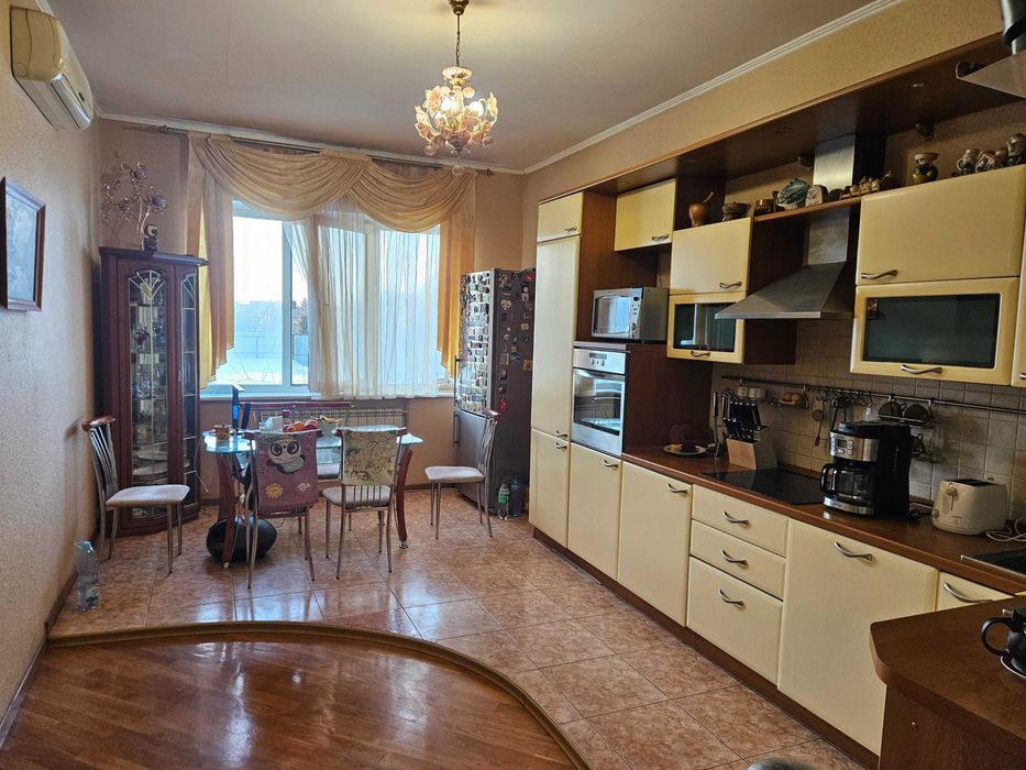 Оренда коттеджу в м. Боярка