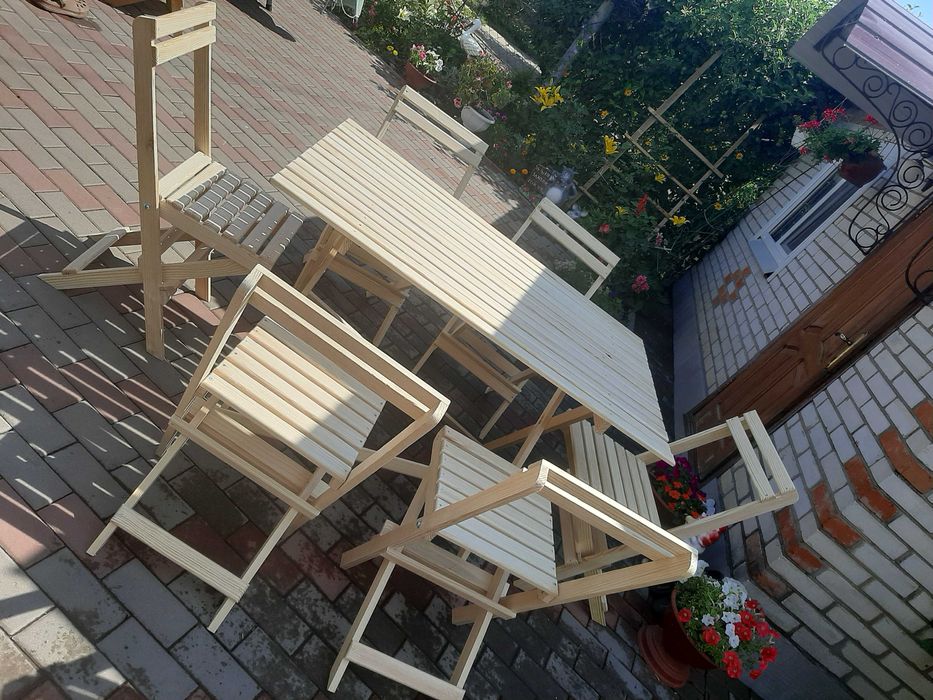 Дерев'яні столи стільці розкладні
Раскладной стол ,стулья .