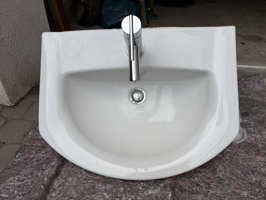 Umywalka cersanit z bateria