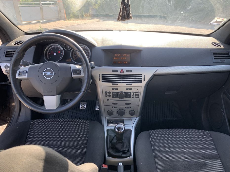 Opel astra gtc 1.7. 110cv
