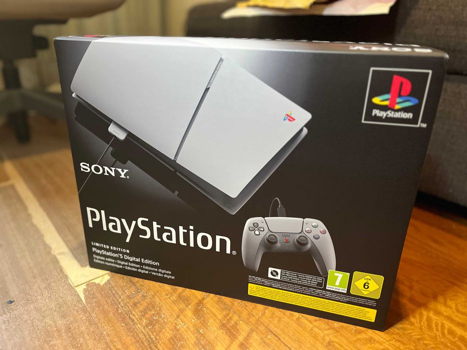Playstation 5 Slim - Edição 30 aniversário [SELADA] [DESBLOQUEAVEL]