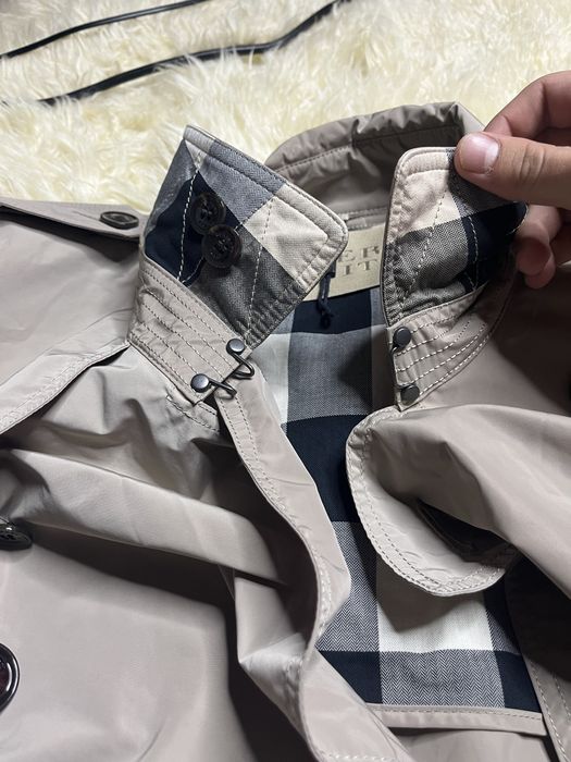 Непромокаемый тренч burberry brit оригинал  xxl бежевый полиэстер