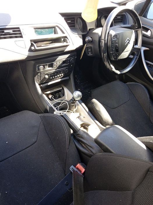 Citroen C5 volante a direita