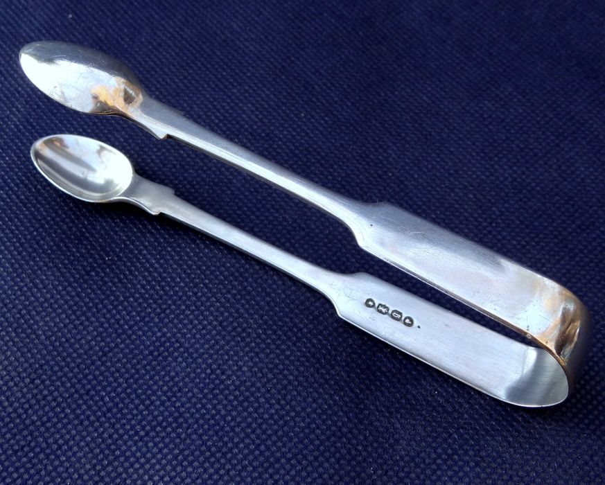 Srebrne szczypce do cukru