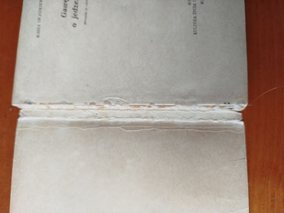 Książka kulinarne ciekawostki "Gawędy o jedzeniu".