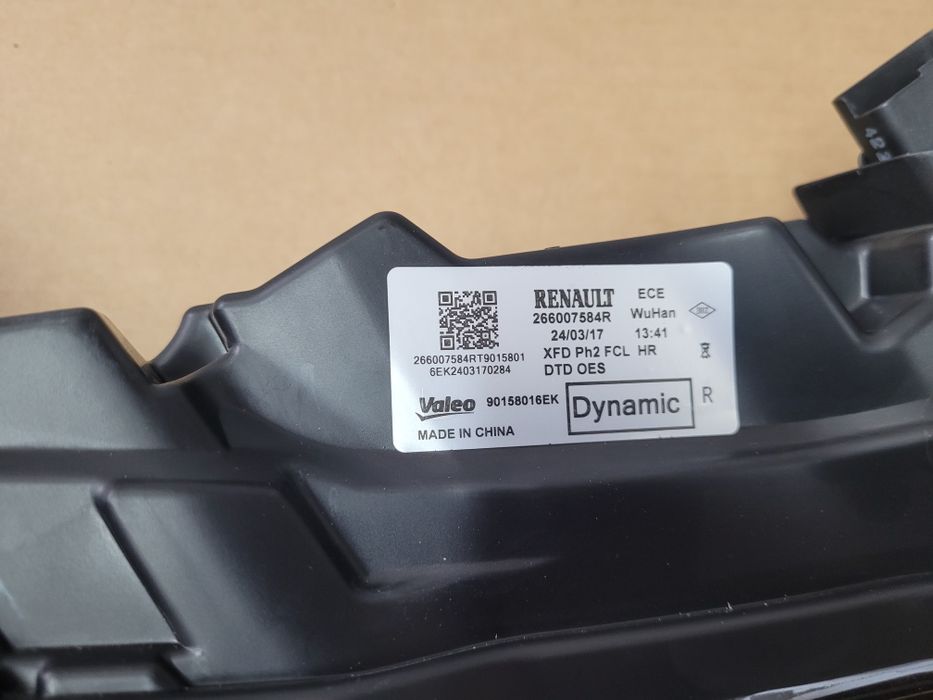 Renault Talisman lift lampa prawa led DRL