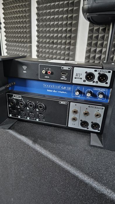 Soundcraft Ui12 cyfrowy mixer