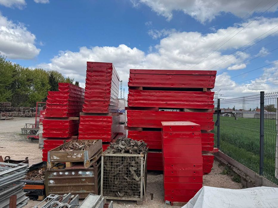 PERI TRIO 2,7m z osprzętem 251m2 Szalunek szalunki ścienne deskowania budowlane system do betonowania żelbety