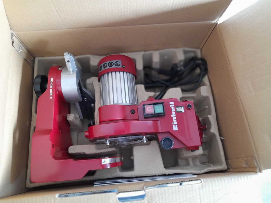 Máquina de afiar correntes