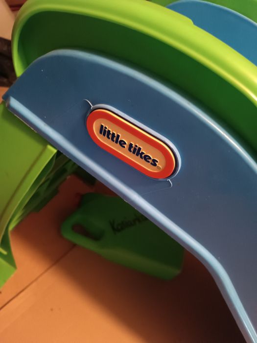 Zjeżdżalnia little tikes