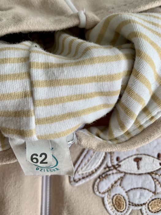 Śłodki dresik rozmiar 62
