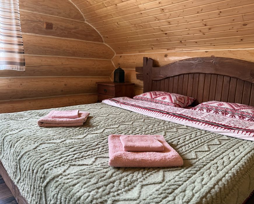 Маєток "У Ґазди"   поблизу о.Синевир