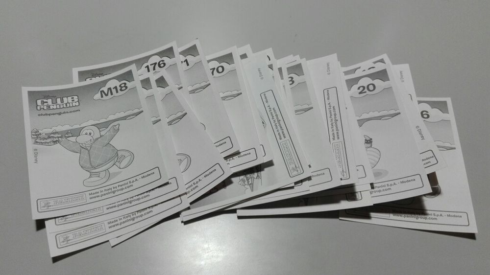 Cromos album Club Penguin Disney Panini