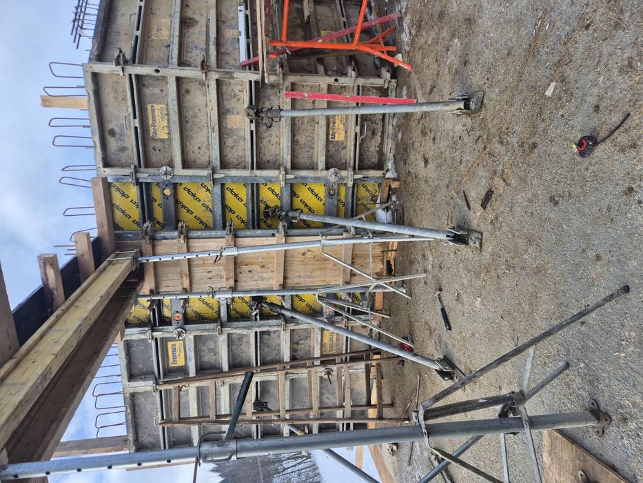 Oddam leasing lub wynajem szalunków