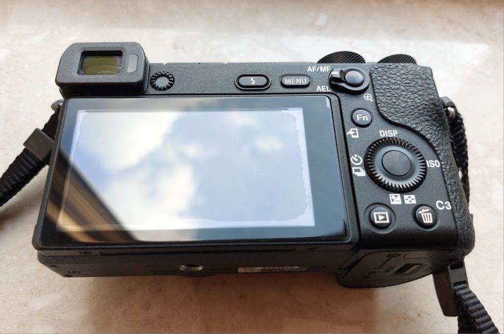 Aparat Sony A6500 bezlusterkowiec
