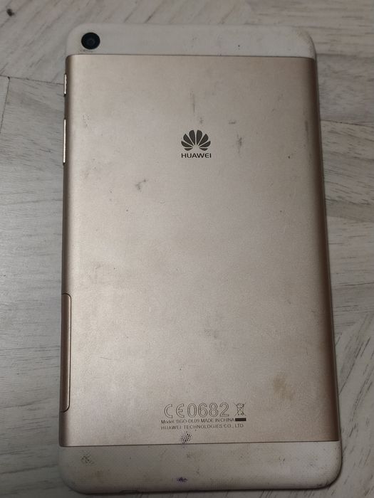 Huawei MediaPad T2 (BGO-DL09)

На запчасти