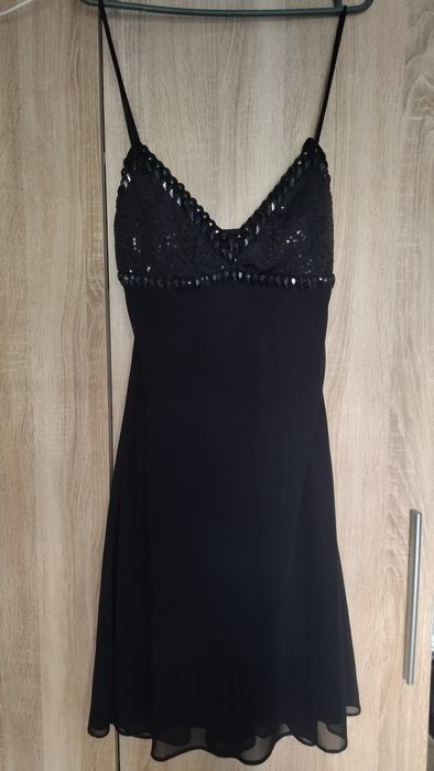 Платье нарядное.Сарафан чёрный. Дёшево!