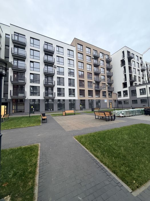 Продаж 2-кім квартири в заселеній новобудові