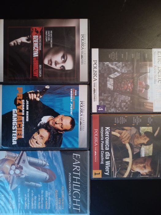 5 filmów na DVD.