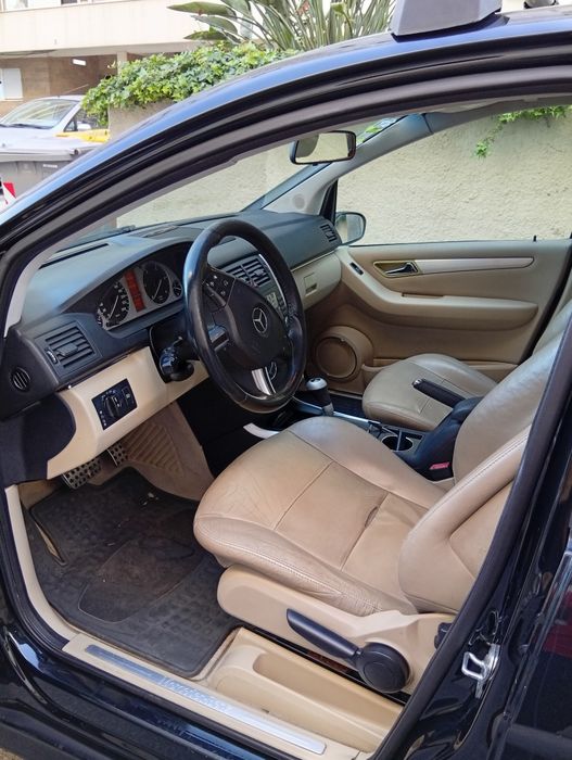 Car mercedes Automatic470569935544012801