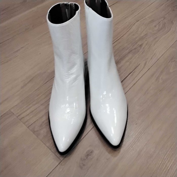 Botins Sofia Costa, branco verniz, 39