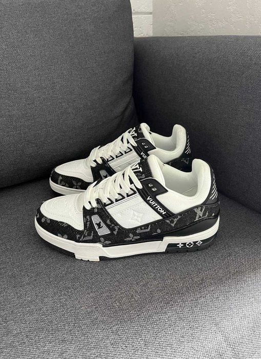 36-45 Louis Vuitton Trainer White Black КРОСІВКИ