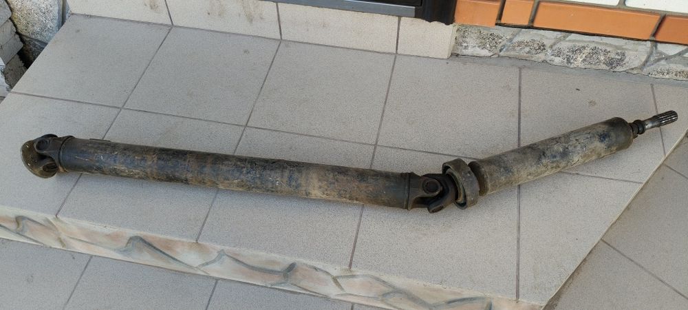 Карданный вал на ВАЗ 2106. Б/у