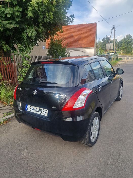 Auto bezwypadkowe oryginał przebieg 100 % Sprawne  4x4 dołączany