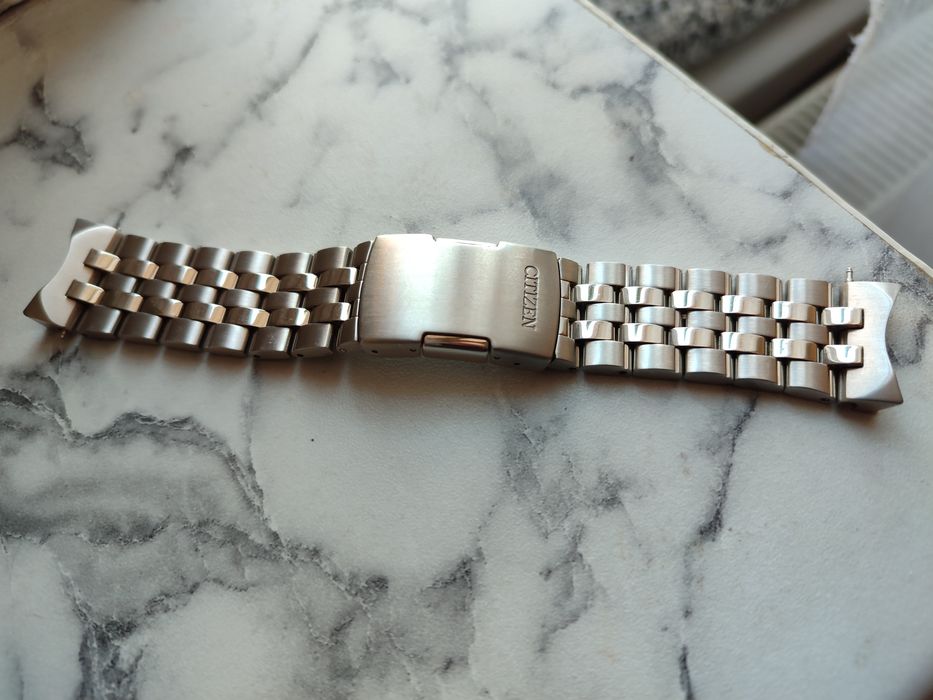 Оригиналтный стальной ремешок для часов Citizen 22mm