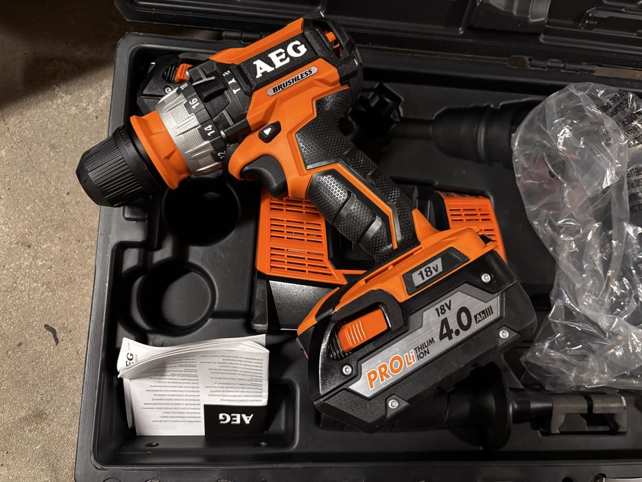Wiertarko wkrętarka AEG BSB18CBL komplet