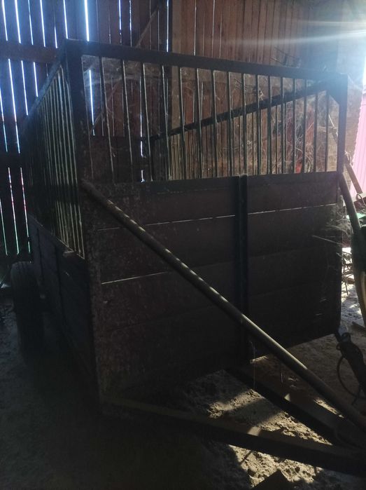 Sprzedam przyczepę do przewozu zwierząt