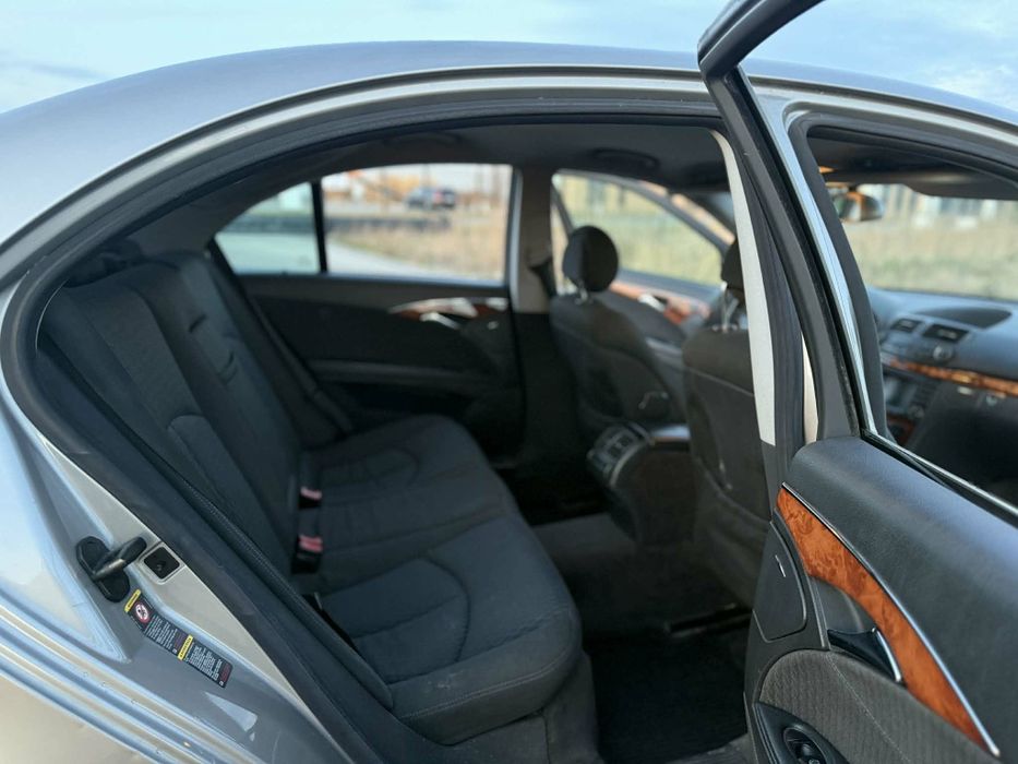Mercedes Benz E klasa elegance w211 elegance 2.7cdi rok 2003
