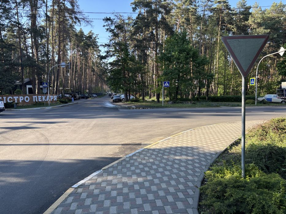 Продаж великої двохфасадної ділянки 20,46 у топовій локації