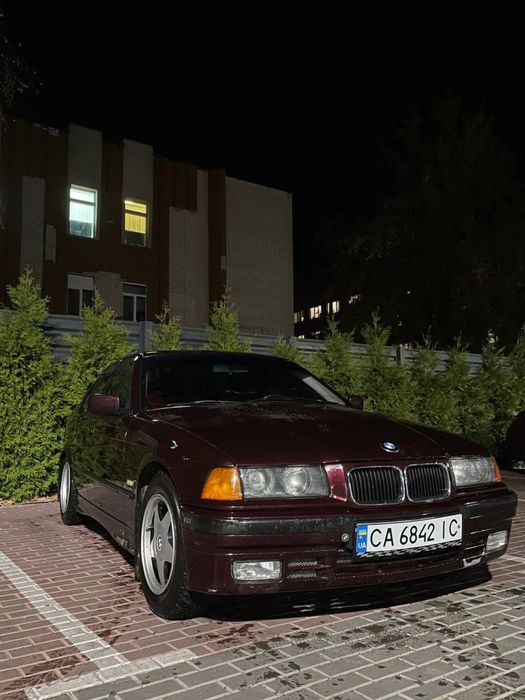 Продається наричена BMW E36 320