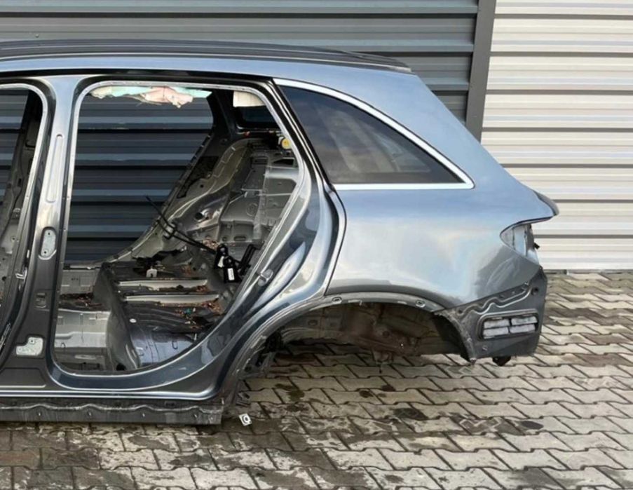 Четверть Mercedes GLC X253 W253 крыло кузов разборка