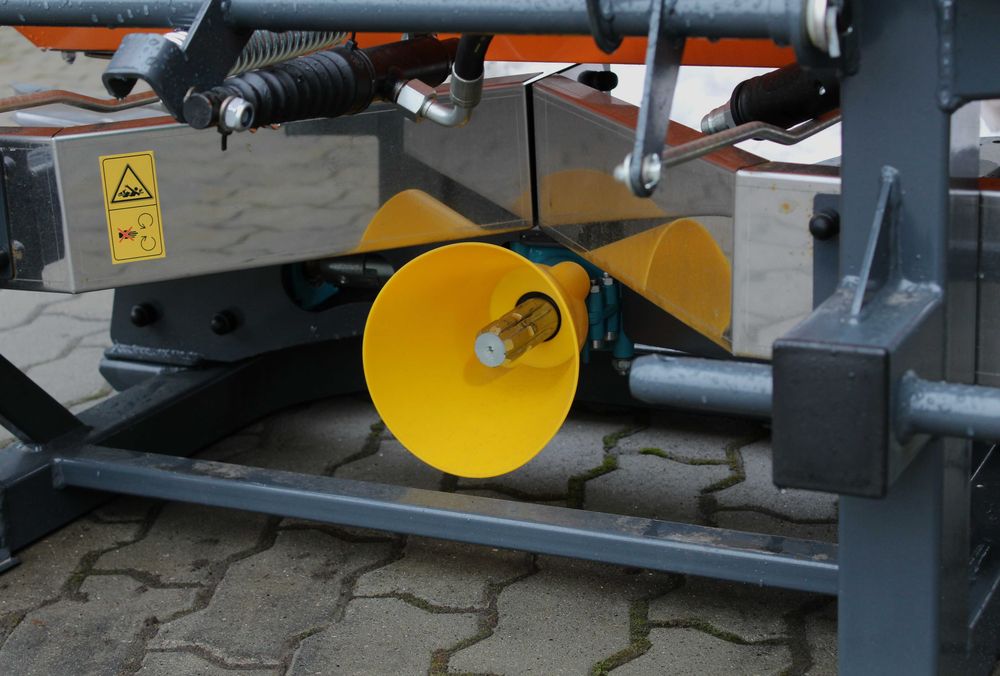 УСИЛЕНА РАМА Розкидач міндобрив польовий садовий VINMET рум розсіювач