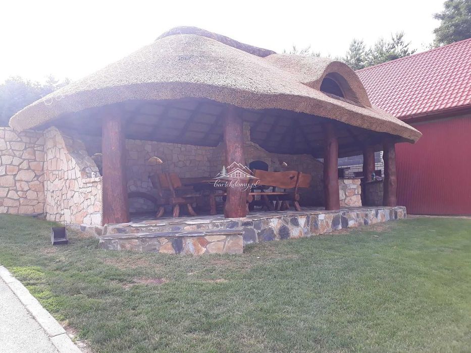[ Najlepsza ] Altana Ogrodowa Kryta Strzechą | Altana Biesiadna | Altana 10 x 5m 50m | Kamienny piec
