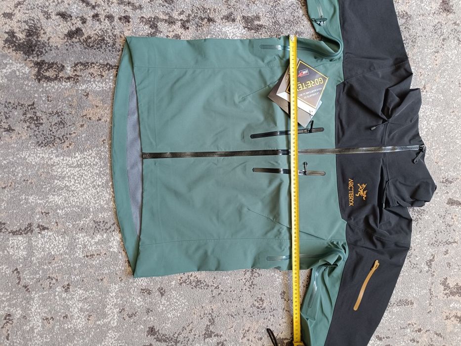 Arc'teryx Alpha SV / розмір M 2 шт.